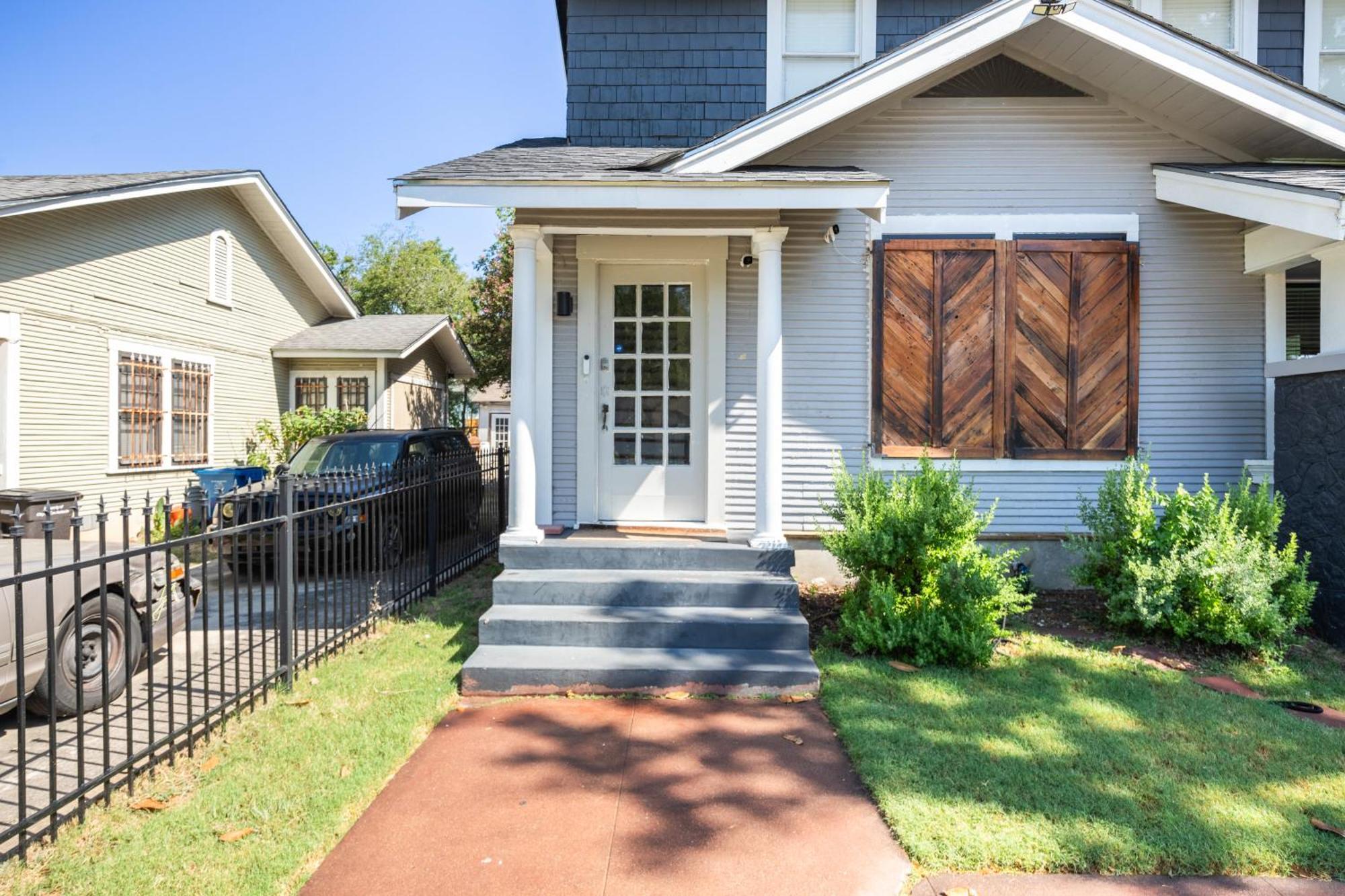2 Bedroom Unit Near Downtown San Antonio Exterior photo